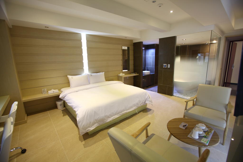 Suwon Hotel Pacific Zimmer foto